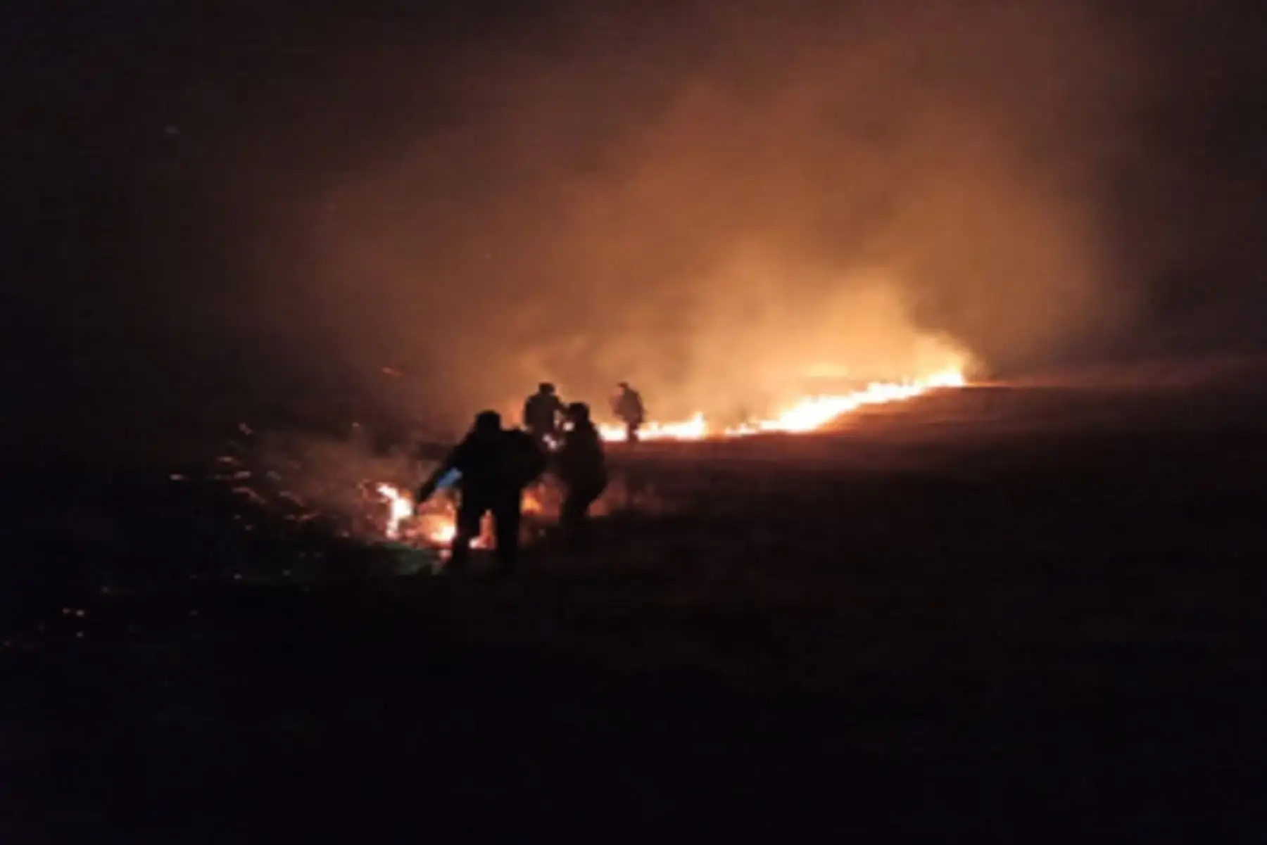 el COER Áncash exhortó a no prender fuego en zonas de pastizales y recordó que hay penas de 3 a 6 años de cárcel para los responsables de provocar estos incendios.