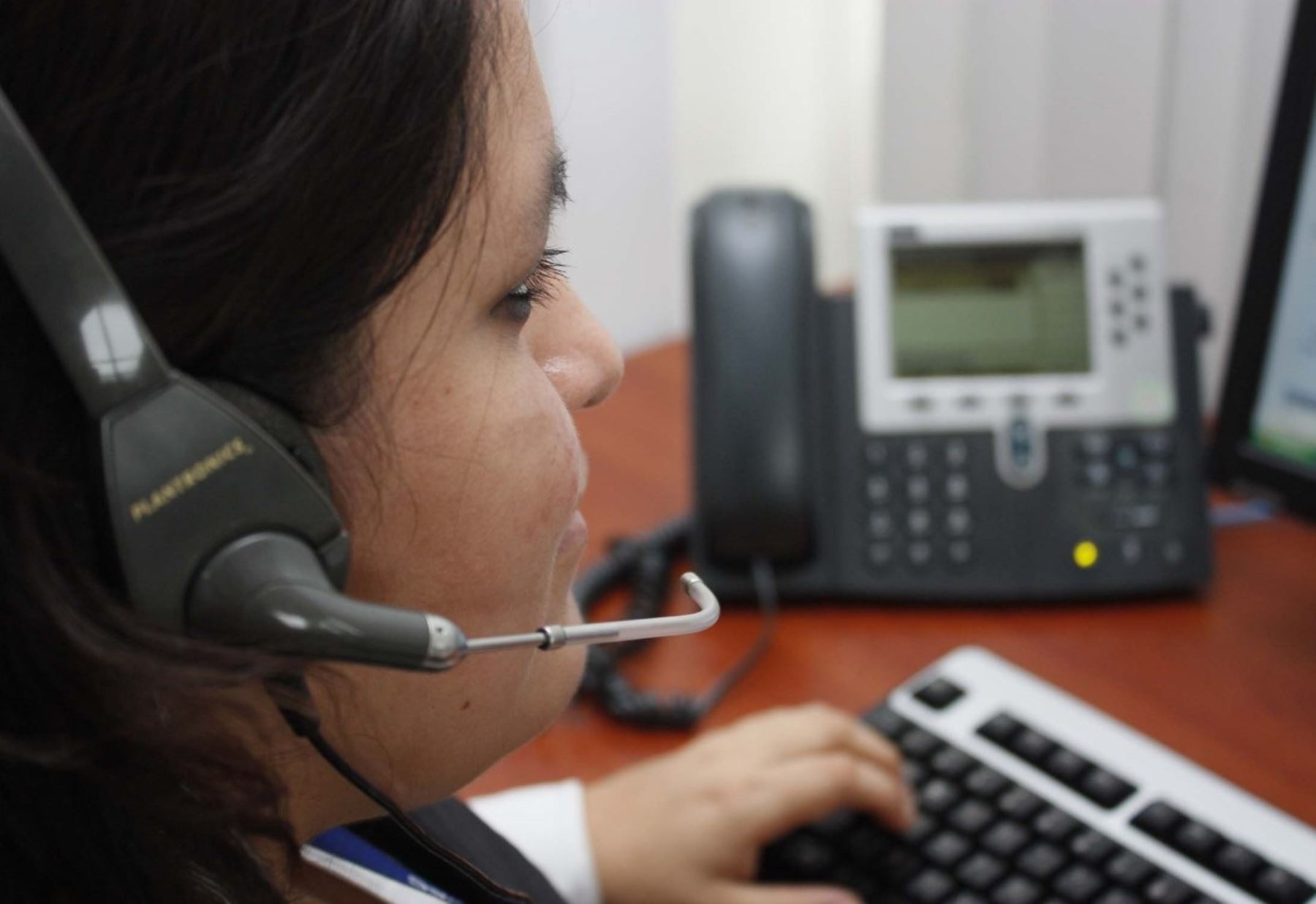 Reniec habilita línea telefónica para atender consultas en Cusco, Apurímac y Madre de Dios, regiones que volvieron a la cuarentena. Foto: Reniec/Difusión