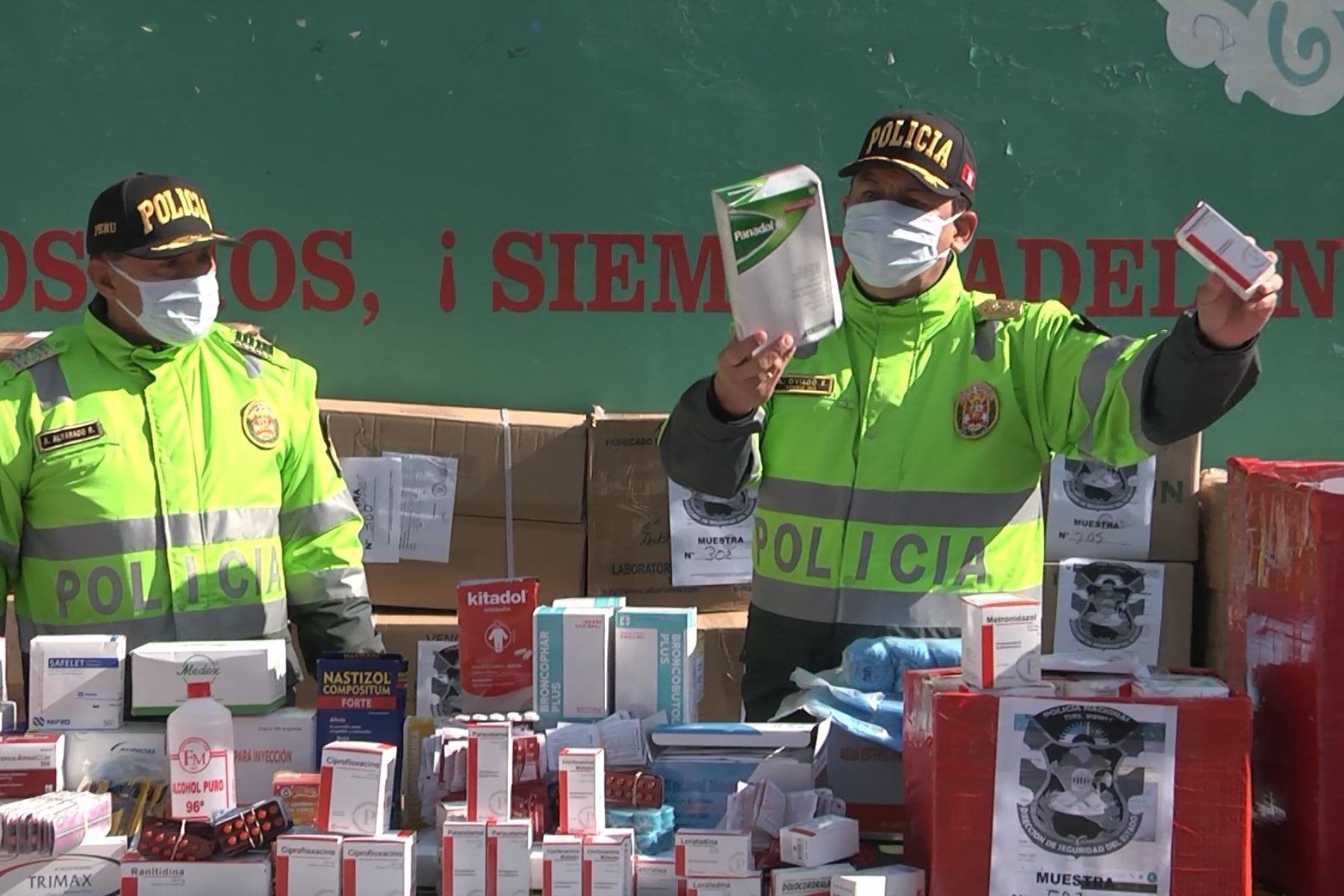 Policía incauta medicinas de dudosa procedencia en Huancayo. ANDINA/Difusión