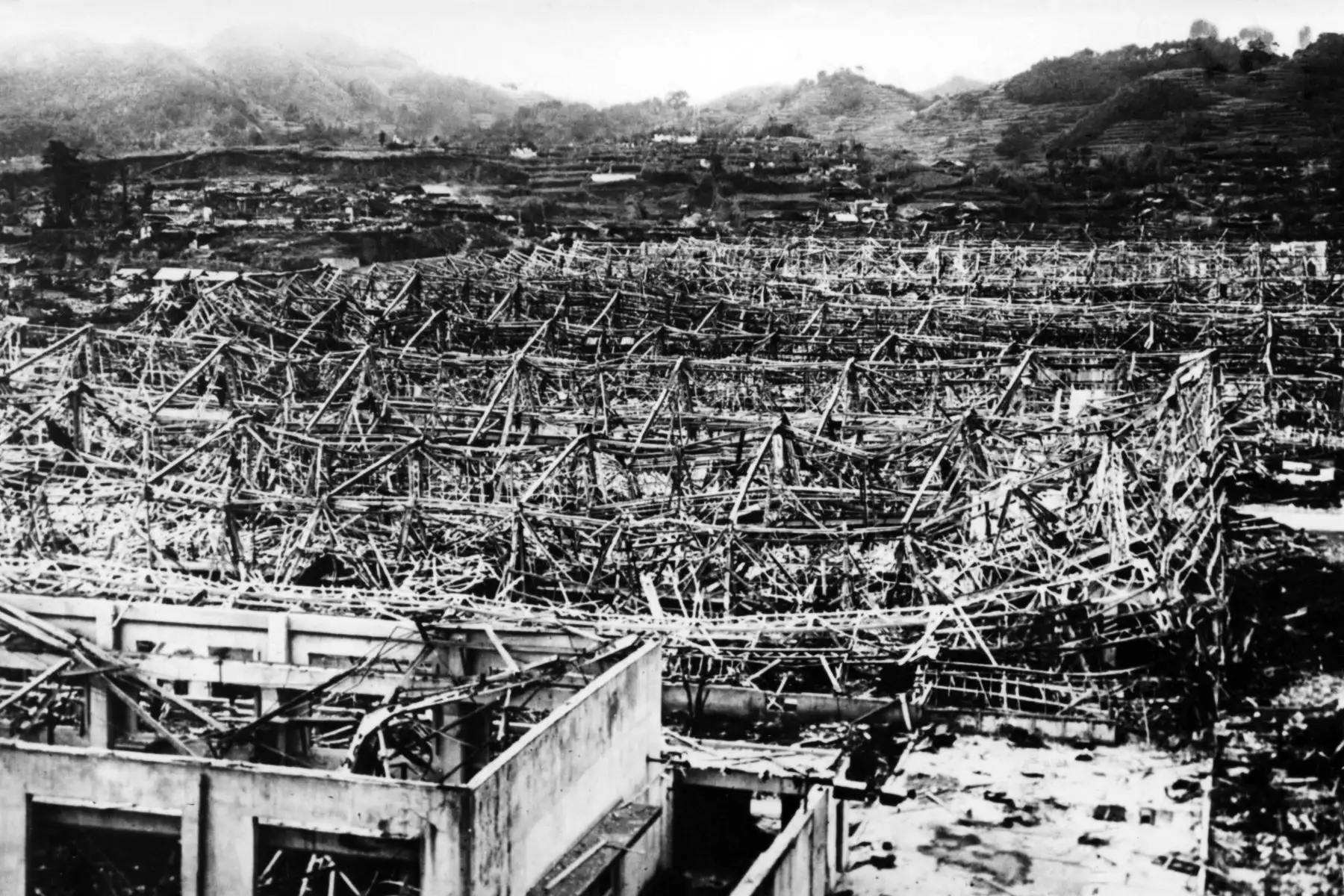 Esta foto archivada con fecha de 1945 muestra la devastada ciudad de Nagasaki después de que una bomba atómica fue arrojada por una Fuerza Aérea estadounidense B-29 el 9 de agosto de 1945. Foto: AFP