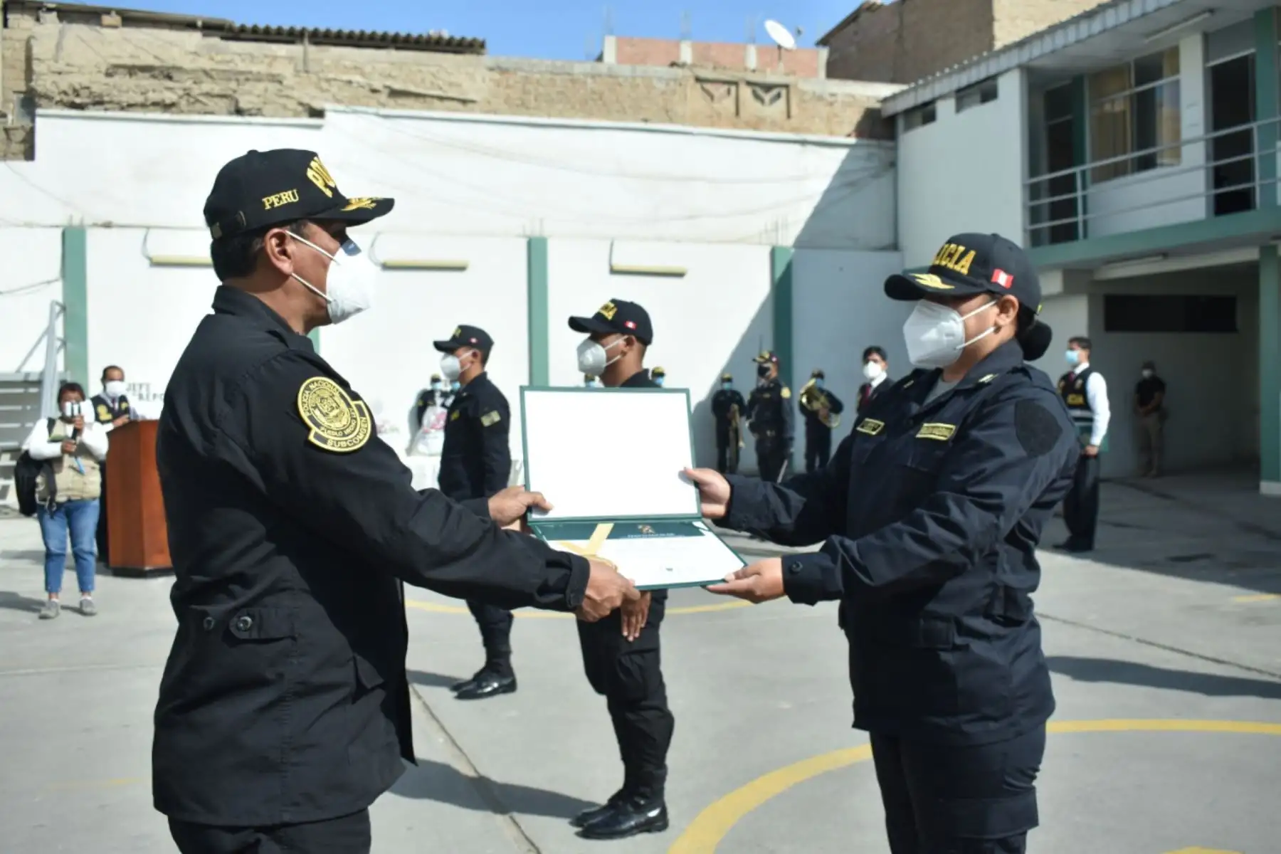 En el patio de la II Macro Región Policial en la ciudad de Chiclayo se celebró ceremonia de reconocimiento de 12 policías. Foto: ANDINA/Difusión