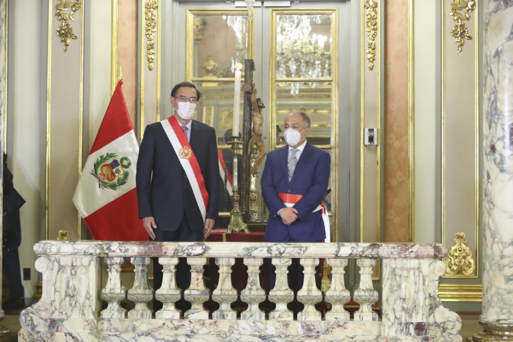 El presidente de la República, Martín Vizcarra, toma juramento a Javier Palacios Gallegos como ministro de trabajo. Foto: ANDINA/ Prensa Presidencia