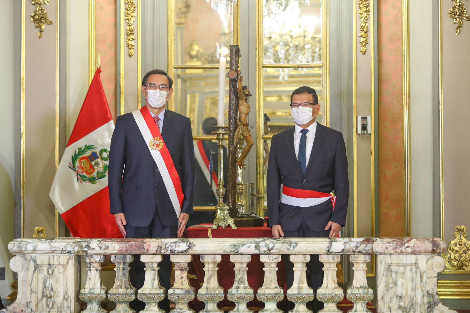 El presidente de la República, Martín Vizcarra, toma juramento a Jorge Montenegro como ministro de Agricultura y Riego.

Foto: ANDINA/ Prensa Presidencia