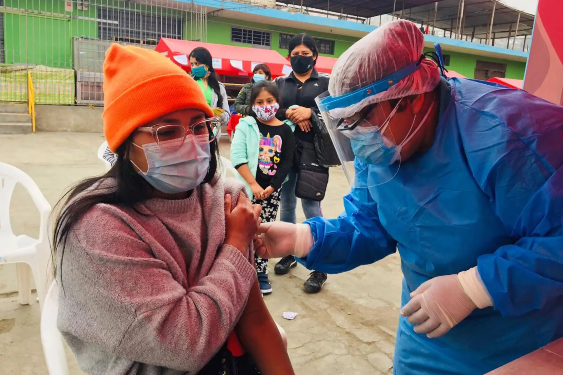 Diris Lima Sur brinda atención en salud mental, planificación familiar y vacuna a niños menores de 5 años, adultos mayores y gestantes.
Foto: Diris Lima Sur
