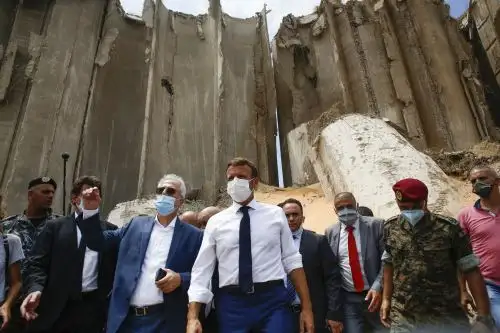 "Hace falta una investigación internacional abierta y transparente para evitar primero que las cosas se oculten, y que queden dudas", afirmó Macron. Foto: AFP