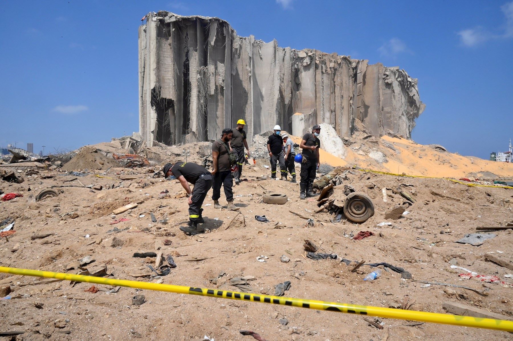 El lugar de la explosión fue totalmente destruído. Foto: EFE