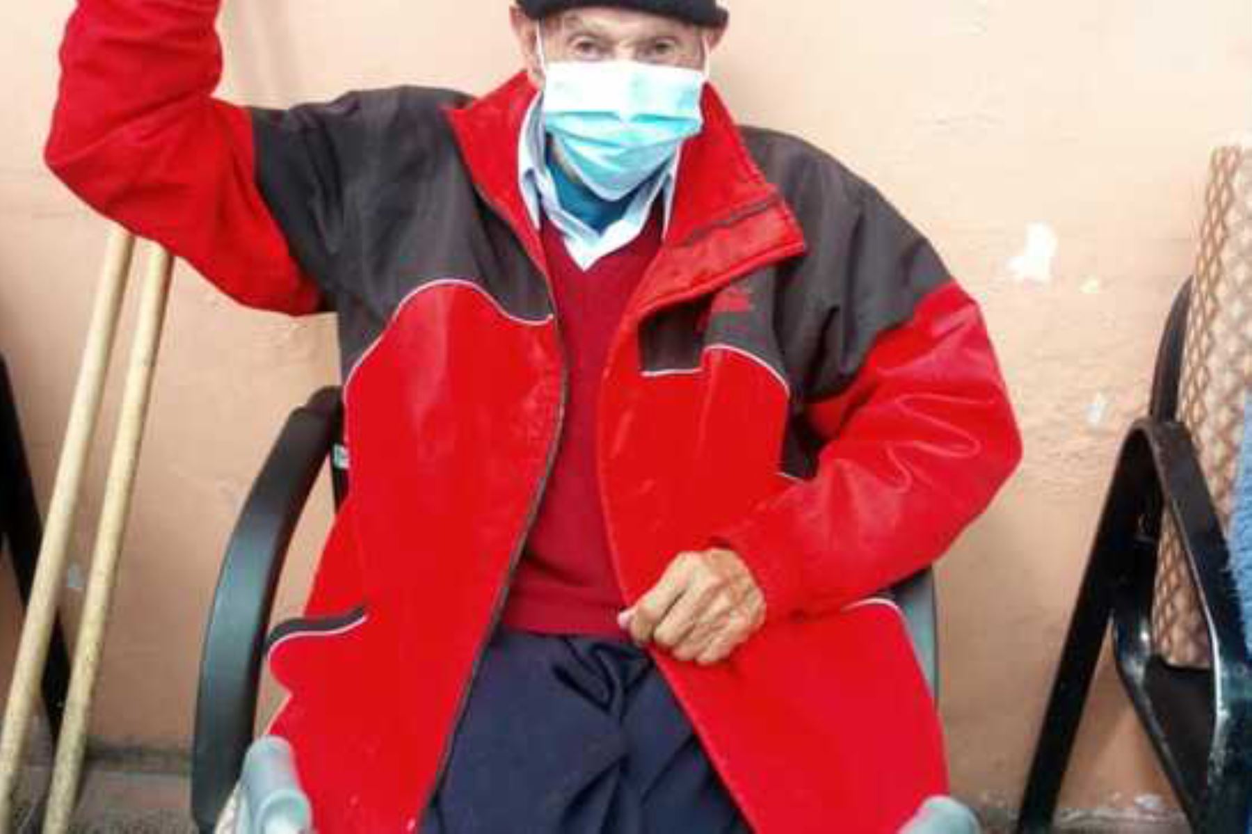 Un total de 29 adultos mayores se sobrepusieron a la enfermedad y vencieron al covid-19 en la región Arequipa. Foto: ANDINA/Mimp