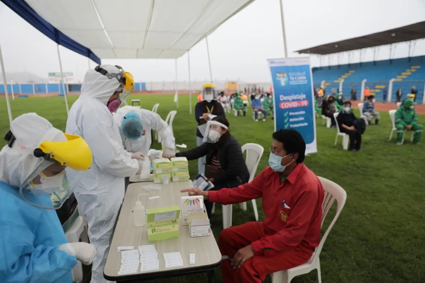EsSalud realiza pruebas rápidas en Huaral y Chancay para descarte covid-19. Foto: ANDINA/Difusión.