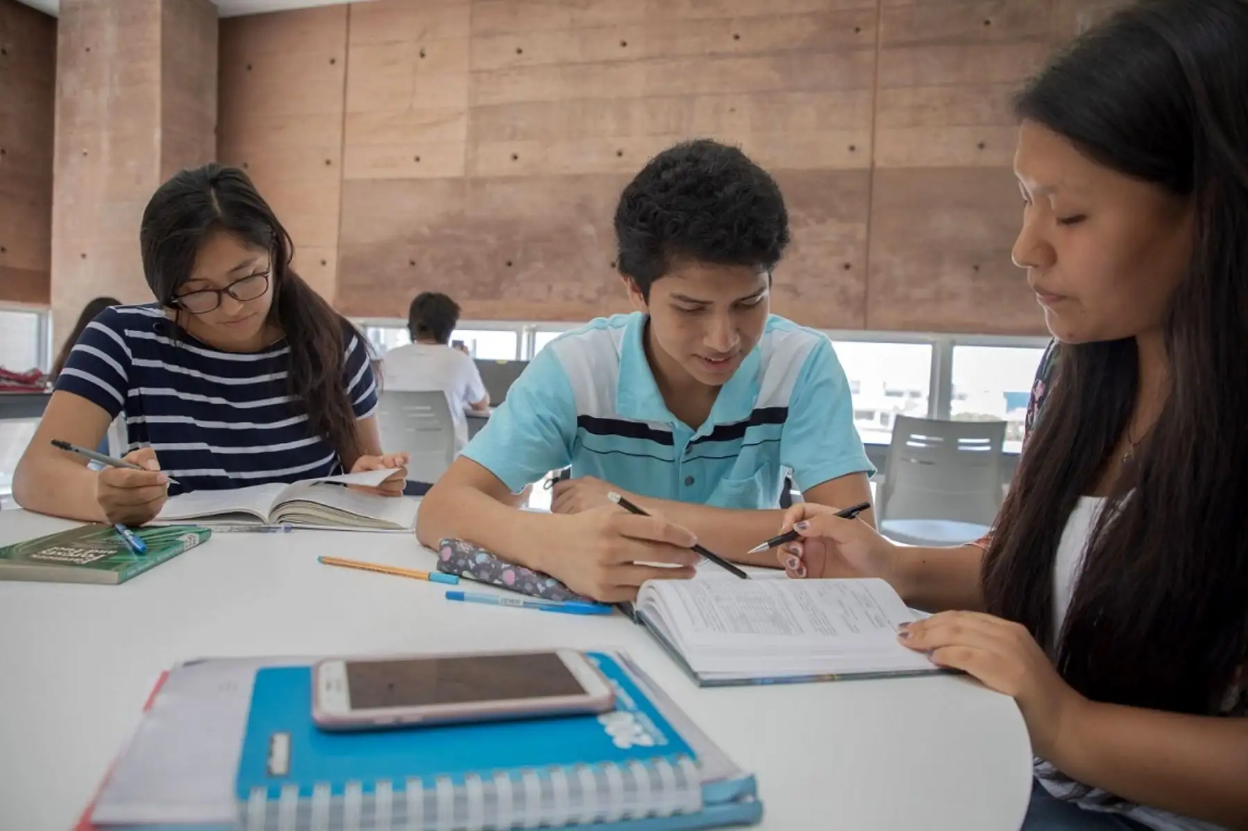 Pronabec amplió a 14,000 las becas para estudiantes afectados por el covid-19. Foto: ANDINA/Difusión.