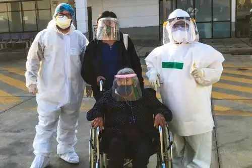 ¡Valiente! Mujer de 103 años gana la batalla a la covid-19 y es dada de alta. Foto: ANDINA/Difusión.