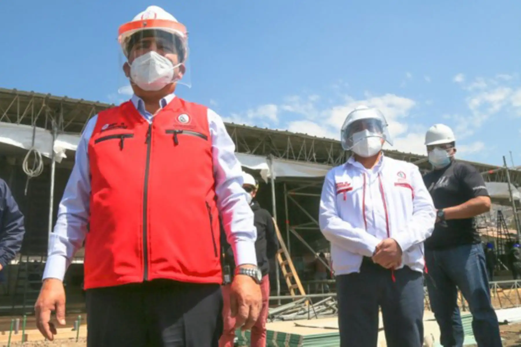 El gobernador de Ayacucho, Carlos Rúa, afirmó que es momento de la unidad y de tomar real conciencia sobre la pandemia del covid-19. Foto: ANDINA/Difusión