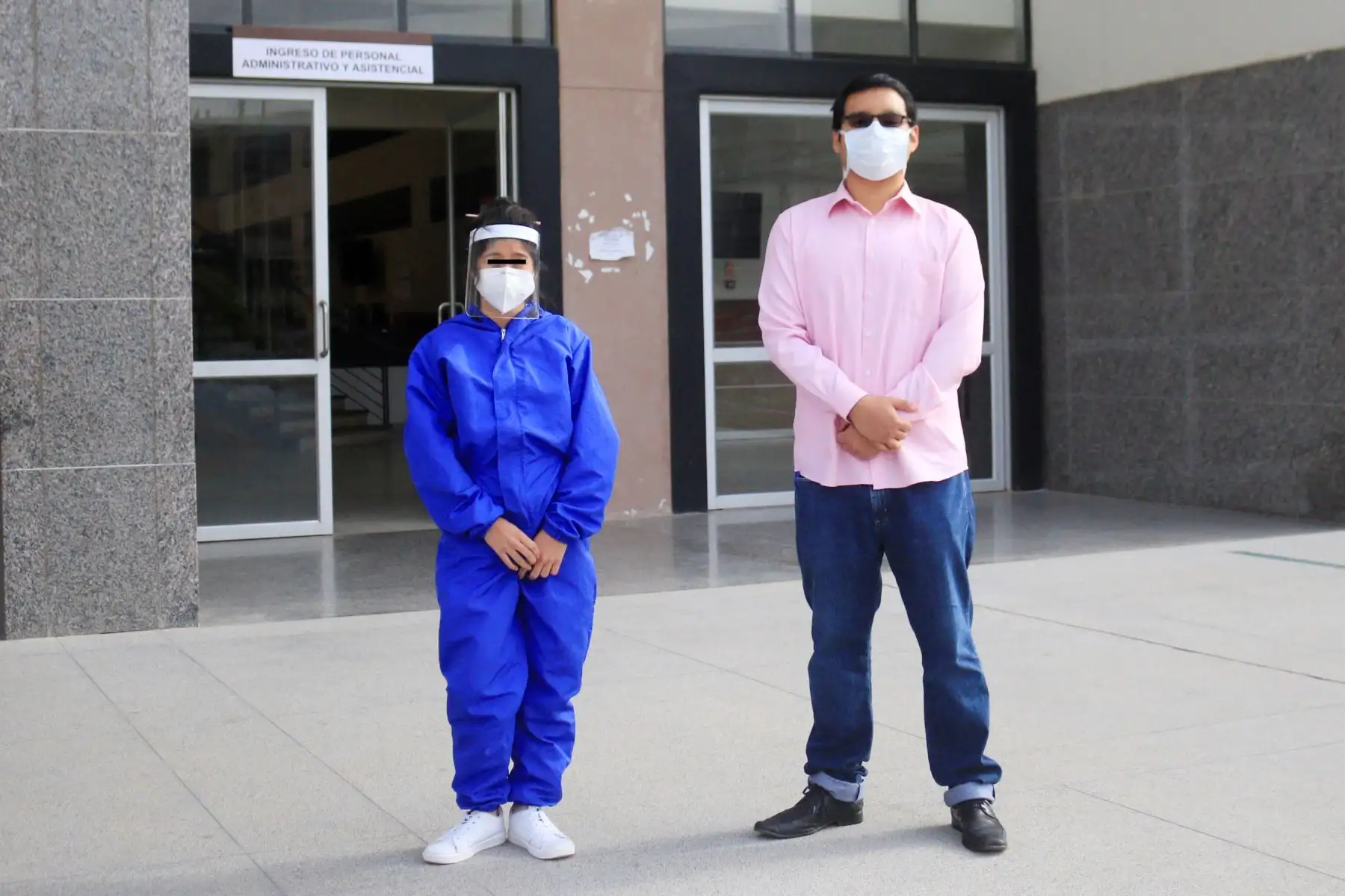 En Chiclayo, un equipo médico multidisciplinario operó con éxito a una adolescente con tumor de ovario de gran tamaño. ANDINA/Difusión