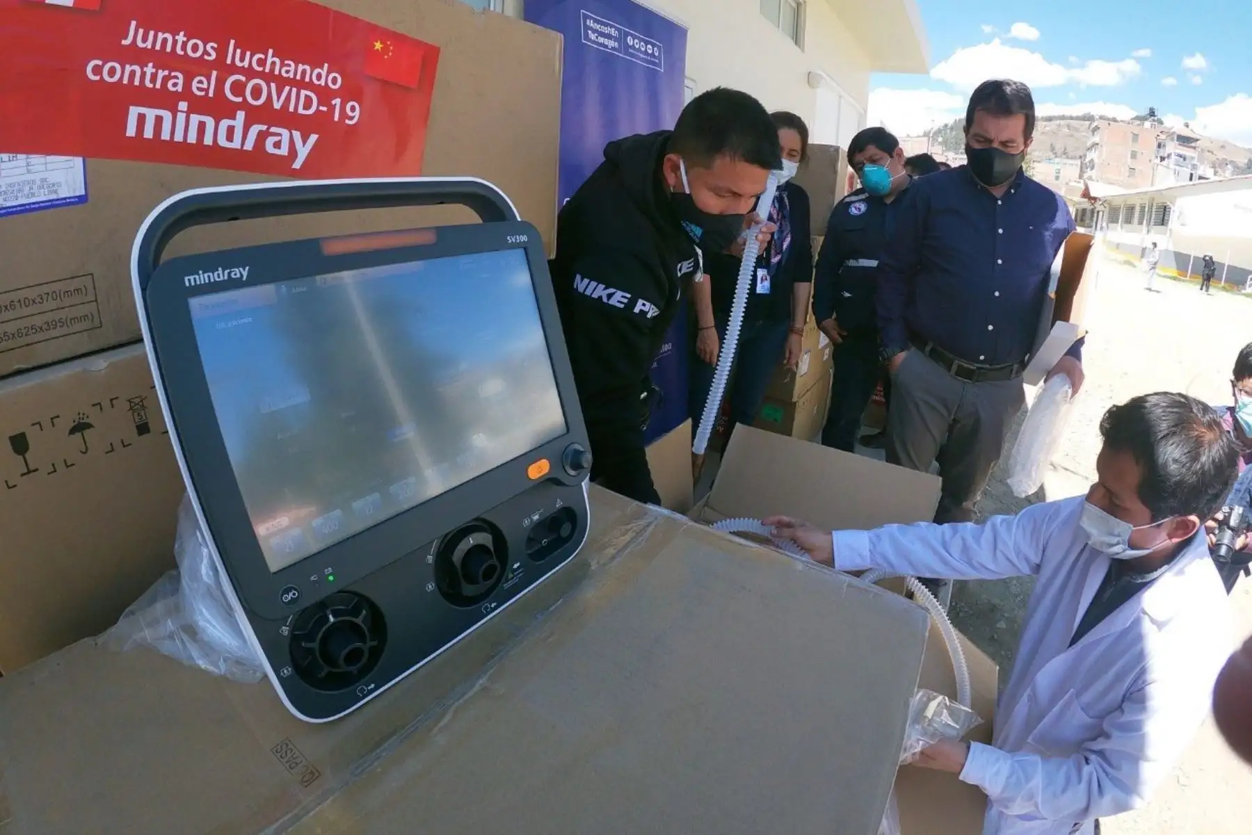El Gobierno Regional de Áncash distribuyó doce de los 20 ventiladores mecánicos que adquirió para enfrentar la pandemia de covid-19. ANDINA/Difusión