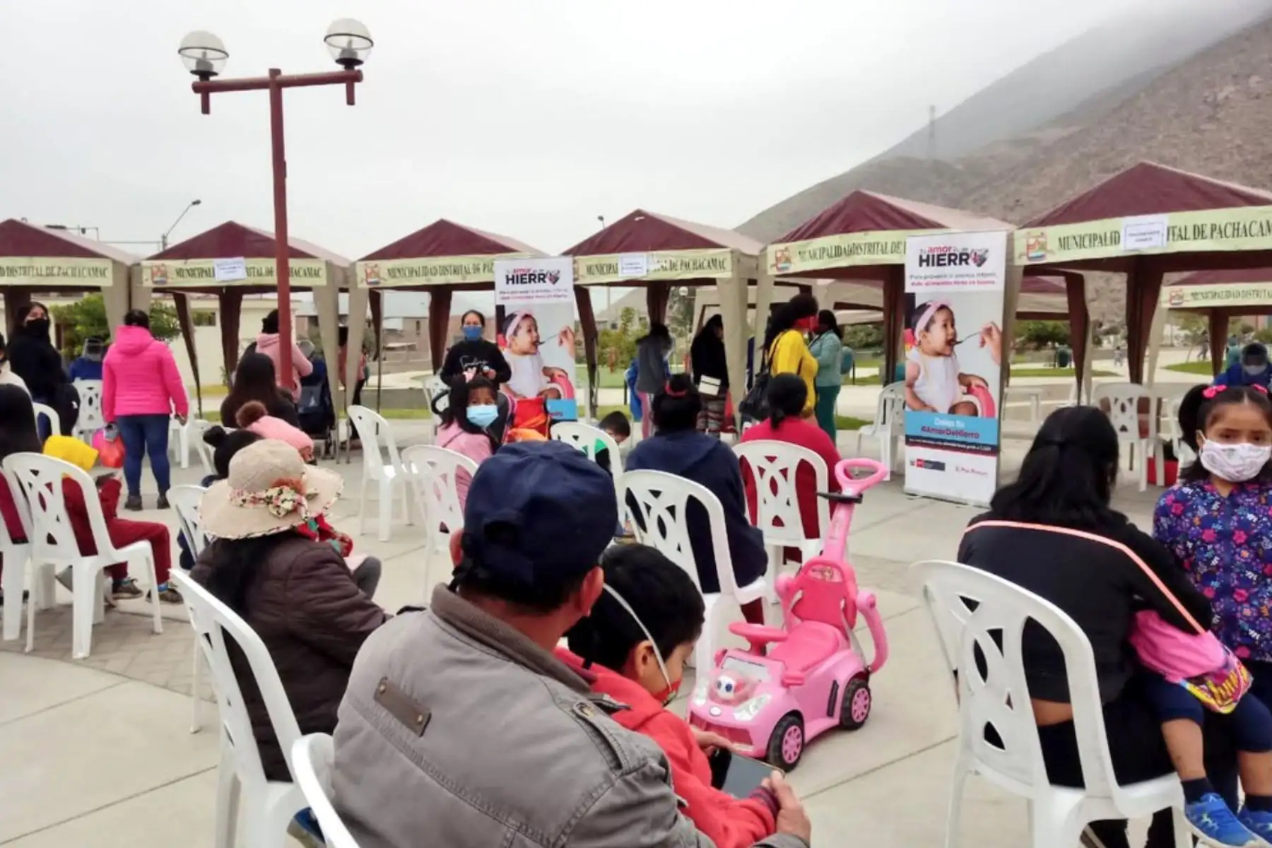 Especialistas del Minsa visitaron la zona Quebrada de Retamal en Manchay, donde se brindó atención integral de salud a más de 1000 personas, entre niños y adultos. Foto:ANDINA/Minsa