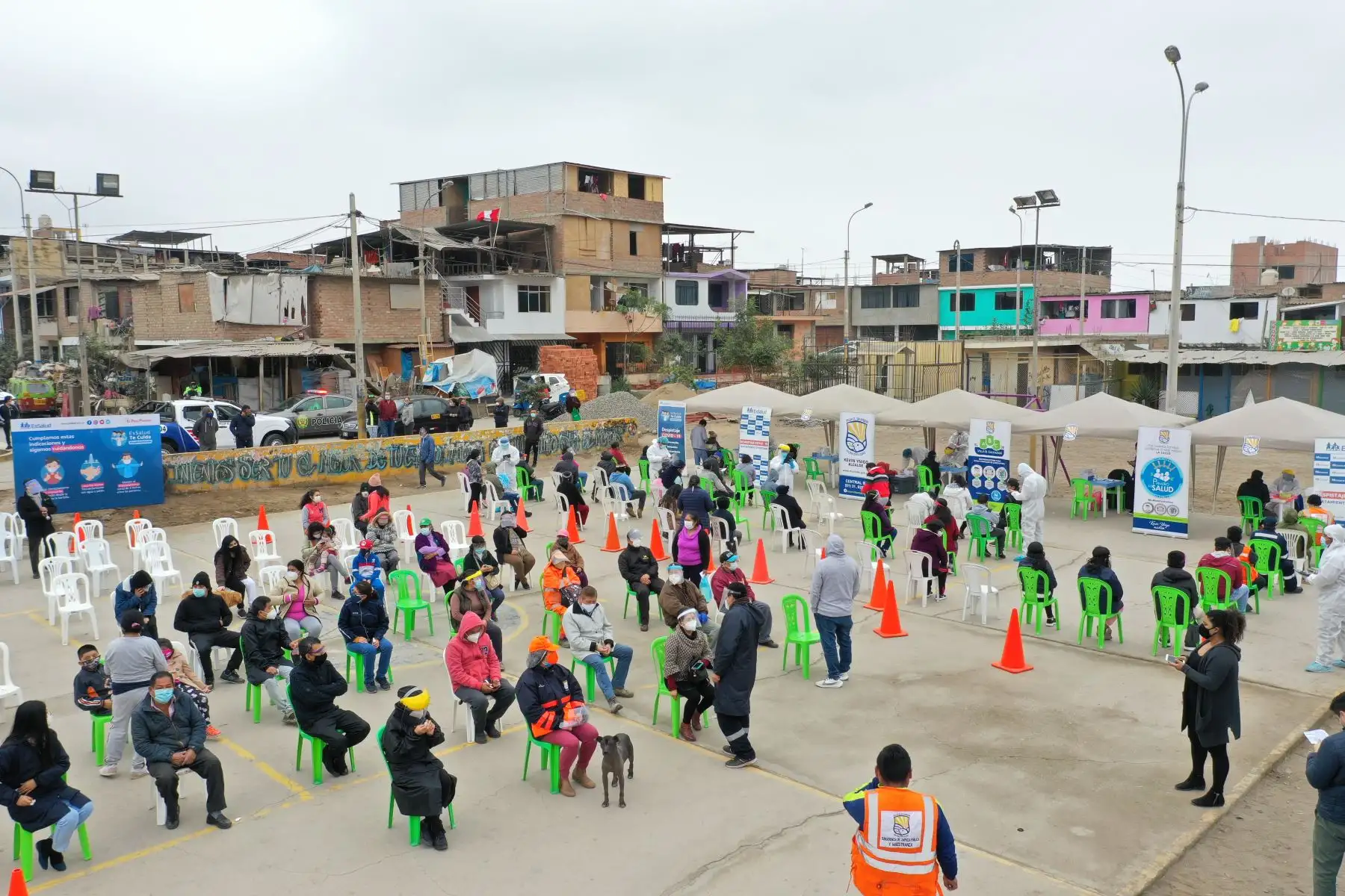 EsSalud realizó 500 pruebas rápidas para descarte de Covid-19 en Villa El Salvador.
Foto:ANDINA/Essalud