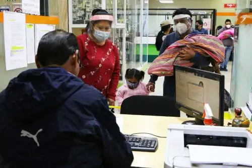 Parejas jóvenes, en su mayoría, llegan al Área de Registro Civil de Huancayo para legalizar el nacimiento de sus bebés. Foto: ANDINA/Cortesía Pedro Tinoco