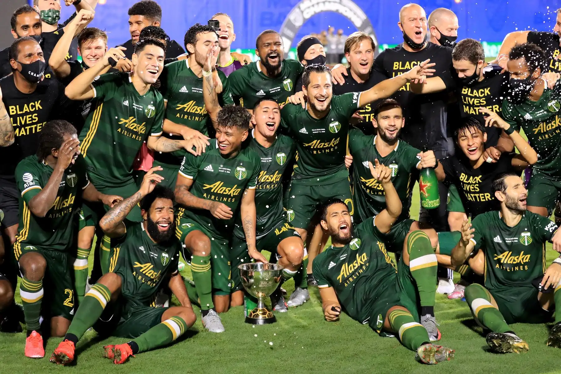 El futbolista peruano Andy Polo se corona campeón con su club Portland Timbers tras vencer 2-1 al club Orlando City por la  