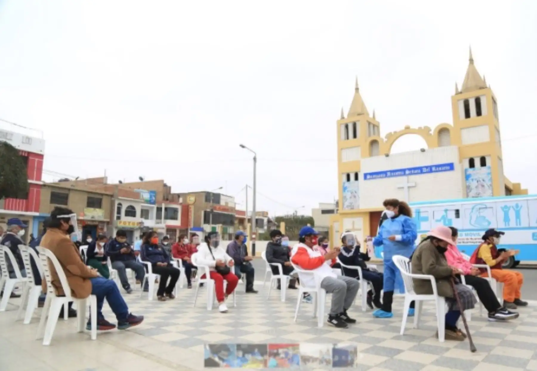 El Gobierno Regional de Áncash, a través de sus redes de salud, intensifica su estrategia de campañas focalizadas para detectar casos positivos de covid-19 de manera oportuna. Esta vez, se realizaron casi 500 pruebas rápidas en tres jurisdicciones y se detectaron 121 personas contagiadas.