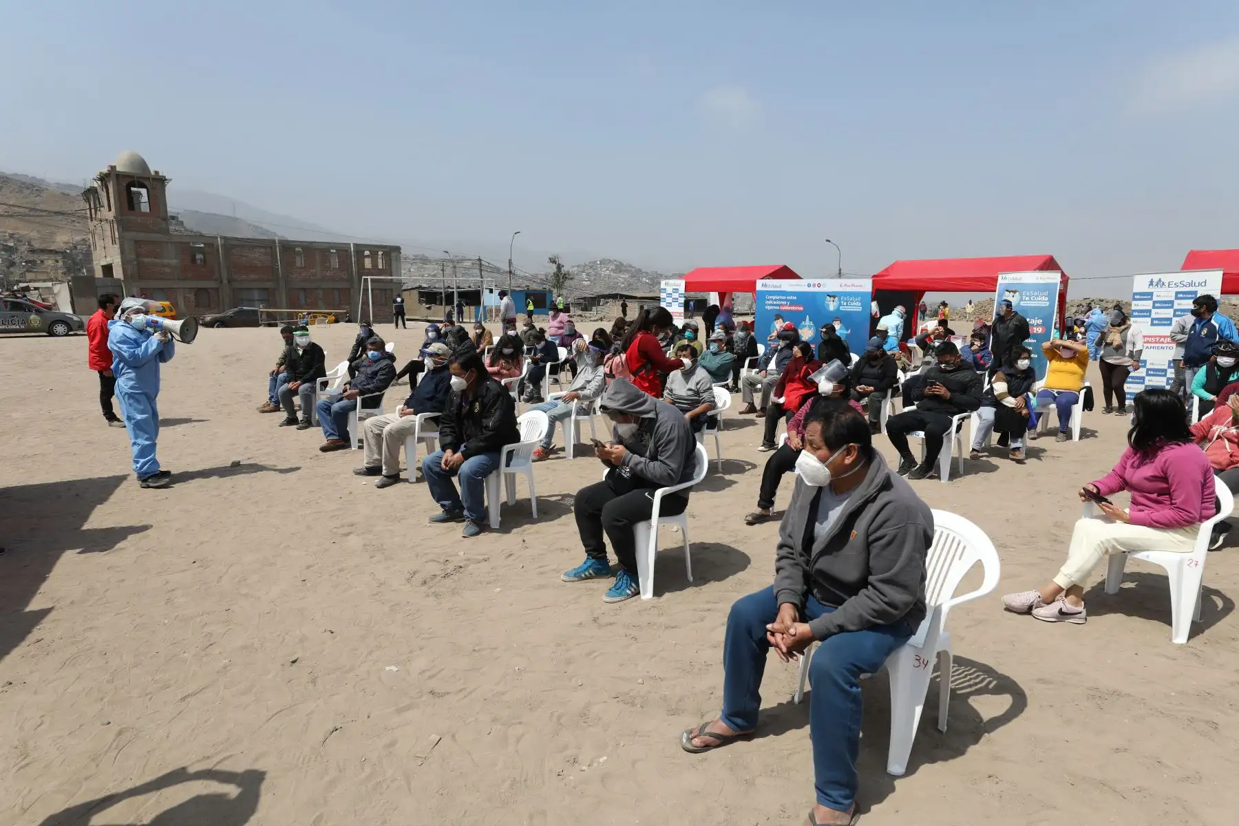 Essalud realizó descarte gratuito de covid-19 a cerca de 1000 personas en distritos del cono sur de Lima.
Foto: Essalud