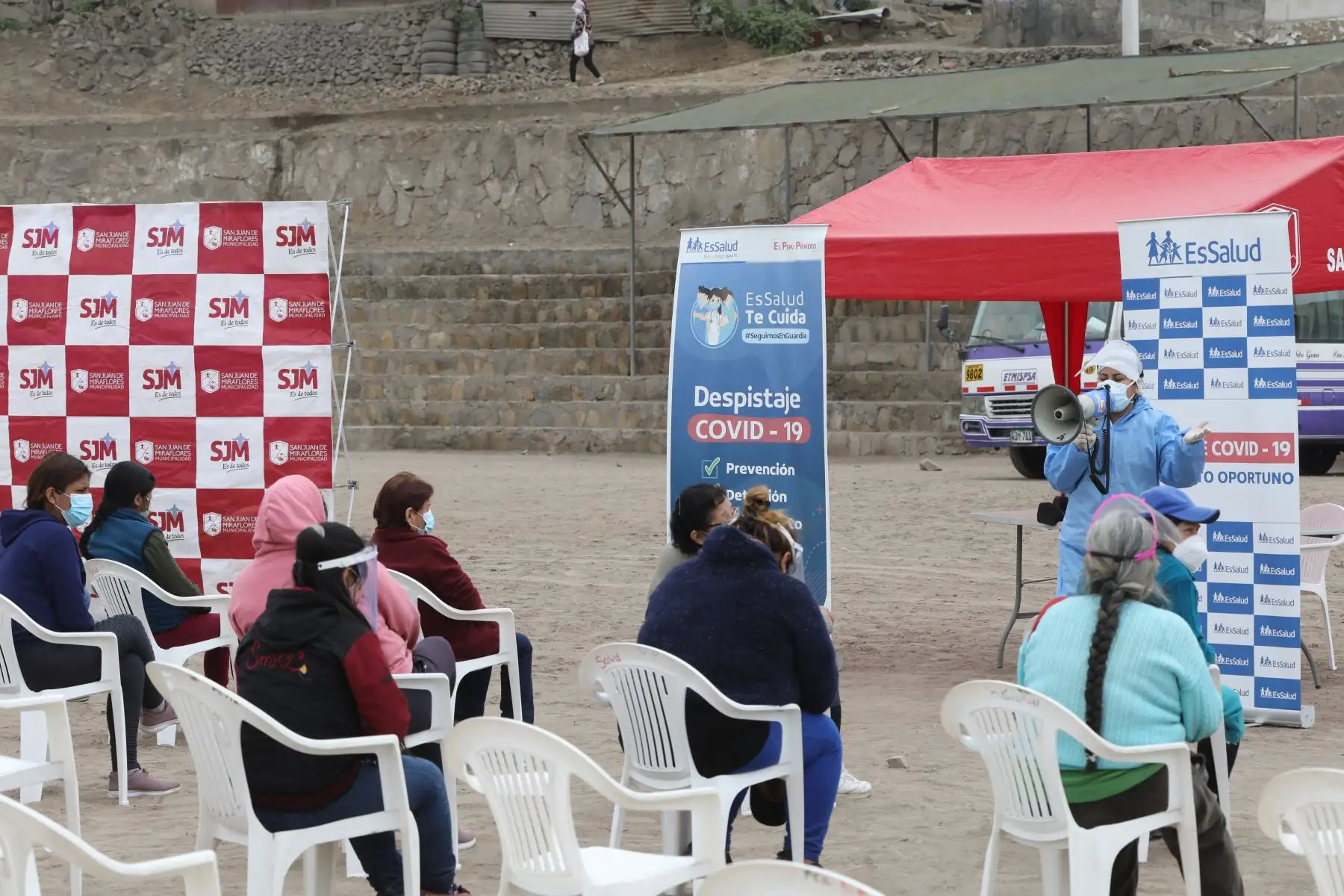 Essalud realizó descarte gratuito de covid-19 a cerca de 1000 personas en distritos del cono sur de Lima.
Foto: Essalud