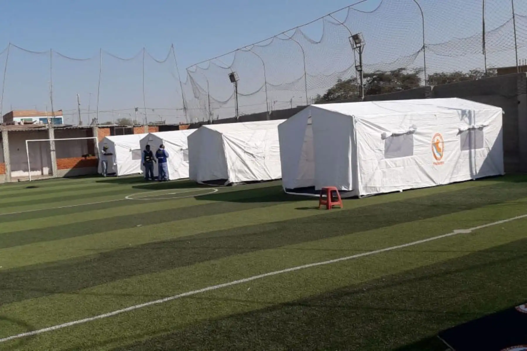 Las familias afectadas por una inundación en Yurimaguas fueron evacuadas a zonas seguras y se coordina su traslado a las instalaciones del Instituto Peruano del Deporte, en tanto que la comuna distrital gestiona con el gobierno regional el apoyo con bienes de ayuda humanitaria, informó el Instituto Nacional de Defensa Civil (Indeci). ANDINA/Difusión