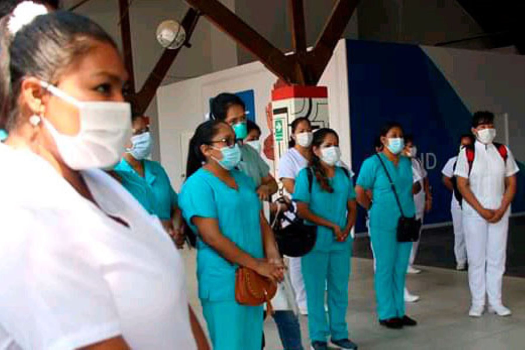 En el Campo Ferial Yarinacocha, en Pucallpa (Ucayali), se instaló un ambiente de hospitalización temporal para pacientes covid-19.
