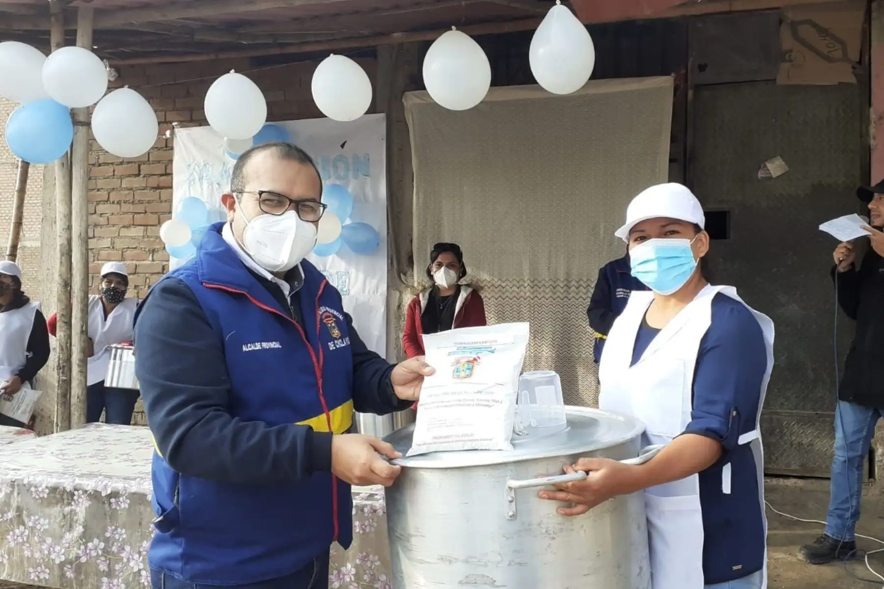 Alcalde provincial Marco Gasco puso en funcionamiento siete nuevos comités del Vaso de Leche en Chiclayo.