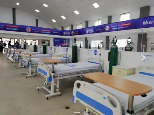 La nueva Villa EsSalud Huánuco, establecimiento que se instaló en el local del Colegio Marco Durand, tendrá una oferta de atención de 100 camas hospitalarias.