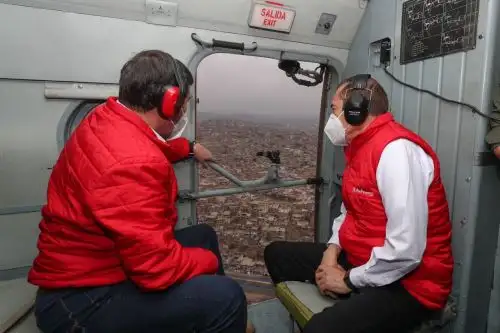 Prime Minister Walter Martos flies over Lima to monitor nationwide curfew on Sundays. Photo: ANDINA/PCM