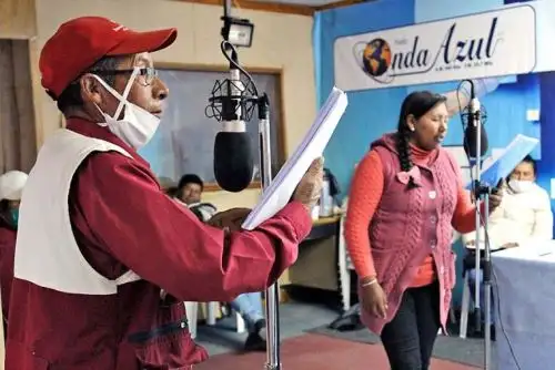 Grabación de radionovela en aimara y quechua.