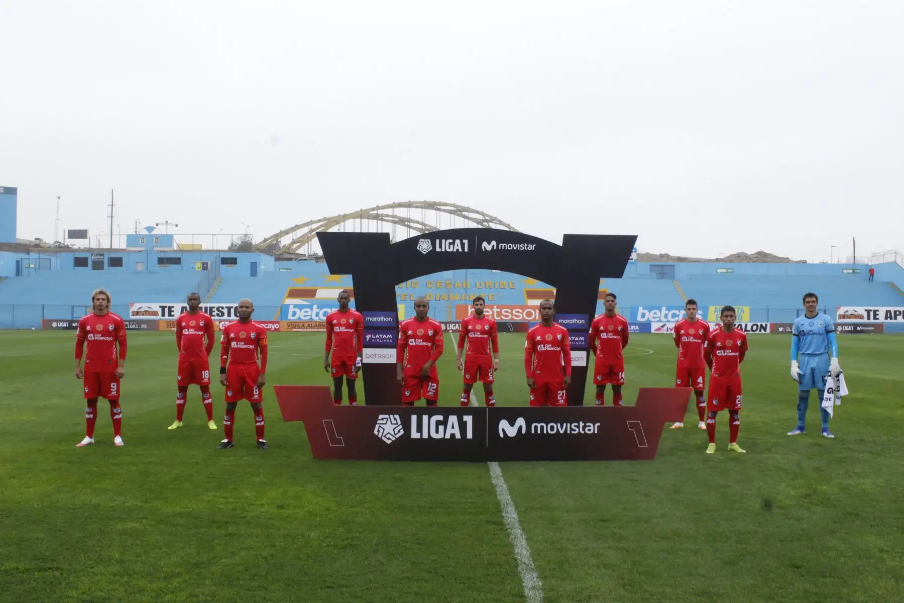 En el partido que marcó el regreso del fútbol competitivo peruano, Cienciano y Atlético empataron sin goles en un compromiso discreto donde los equipos mostraron faltos de fútbol tras haber permanecido cinco meses sin jugar de manera oficial.Foto:ANDINA/FPF