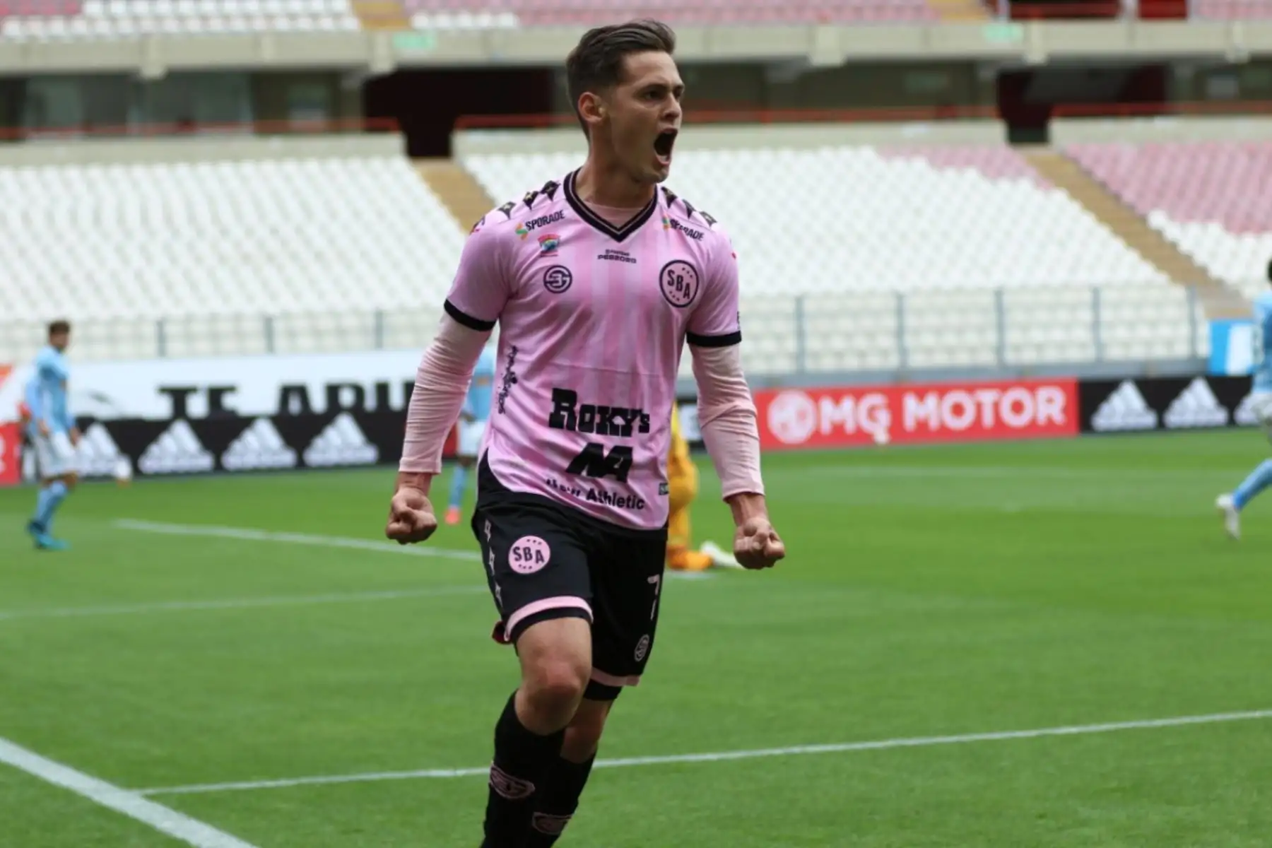 El jugador Claudio Villagra celebra el gol del empate ante Sporting Cristal  por partido de la Liga 1  Movistar. Foto: @LigaFutProf