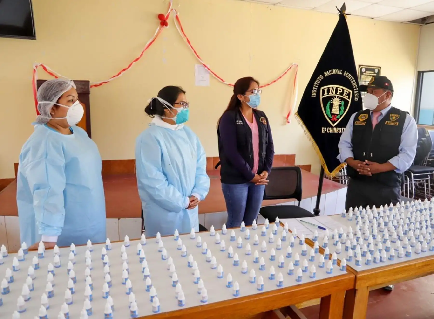 Municipalidad Provincial del Santa distribuye 500 dosis de ivermectina en penal Cambio Puente de Chimbote, en Áncash. ANDINA/Difusión