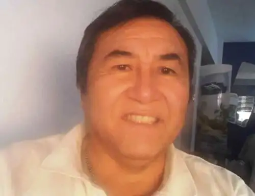 Periodista peruano Jesús Claros Muñoz, radicado en Buenos Aires desde varios años, recibirá la vacuna experimental contra el coronavirus covid-19 que preparan las compañías farmacéuticas Pfizer Inc. y BioNTech.