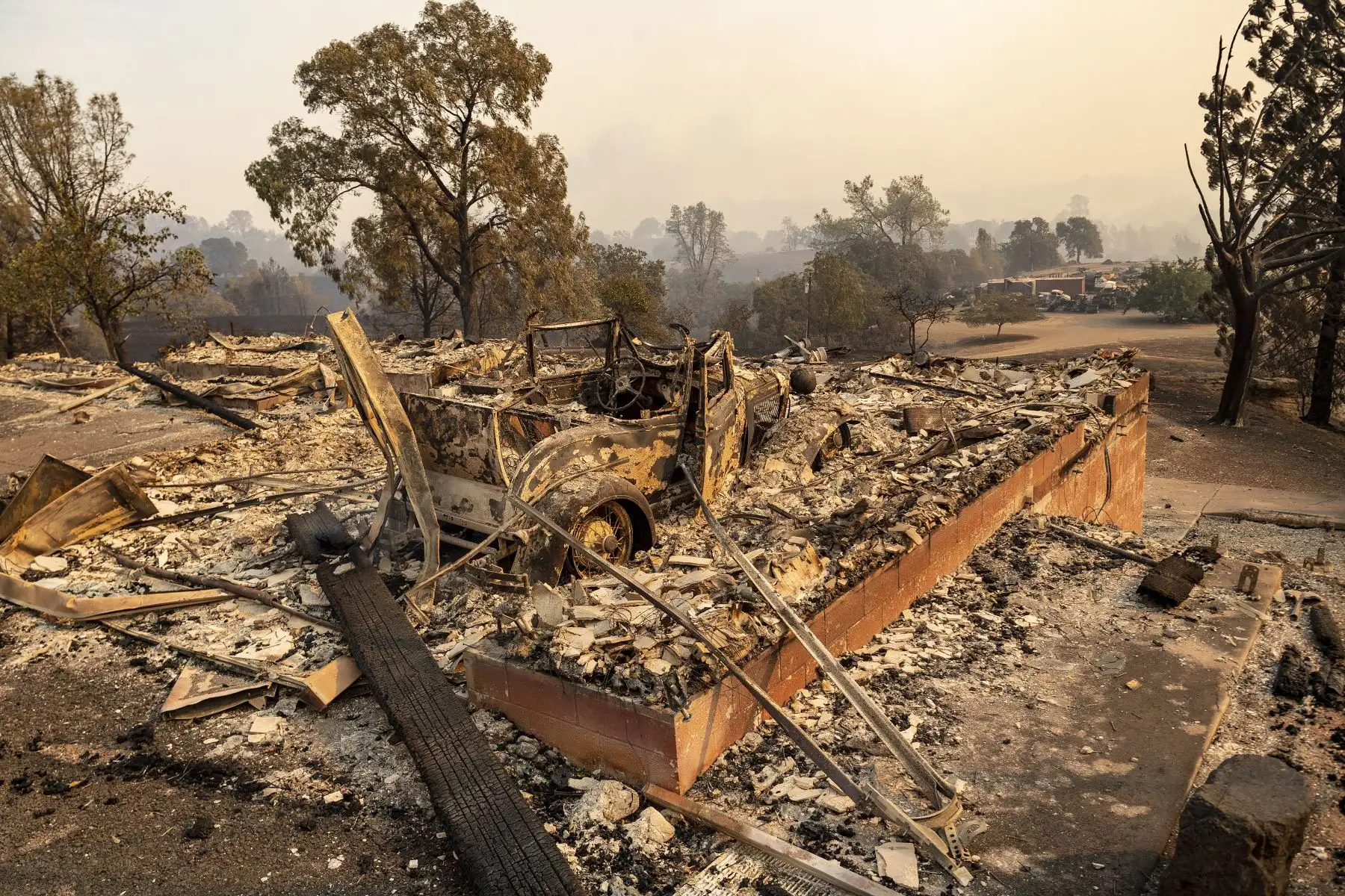 Una casa se quema en Vacaville, California durante el incendio del Complejo Relámpago LNU. California  en estado de emergencia por decenas de incendios de rápido movimiento, muchos provocados por rayos durante una ola de calor extremo.
Foto: AFP
