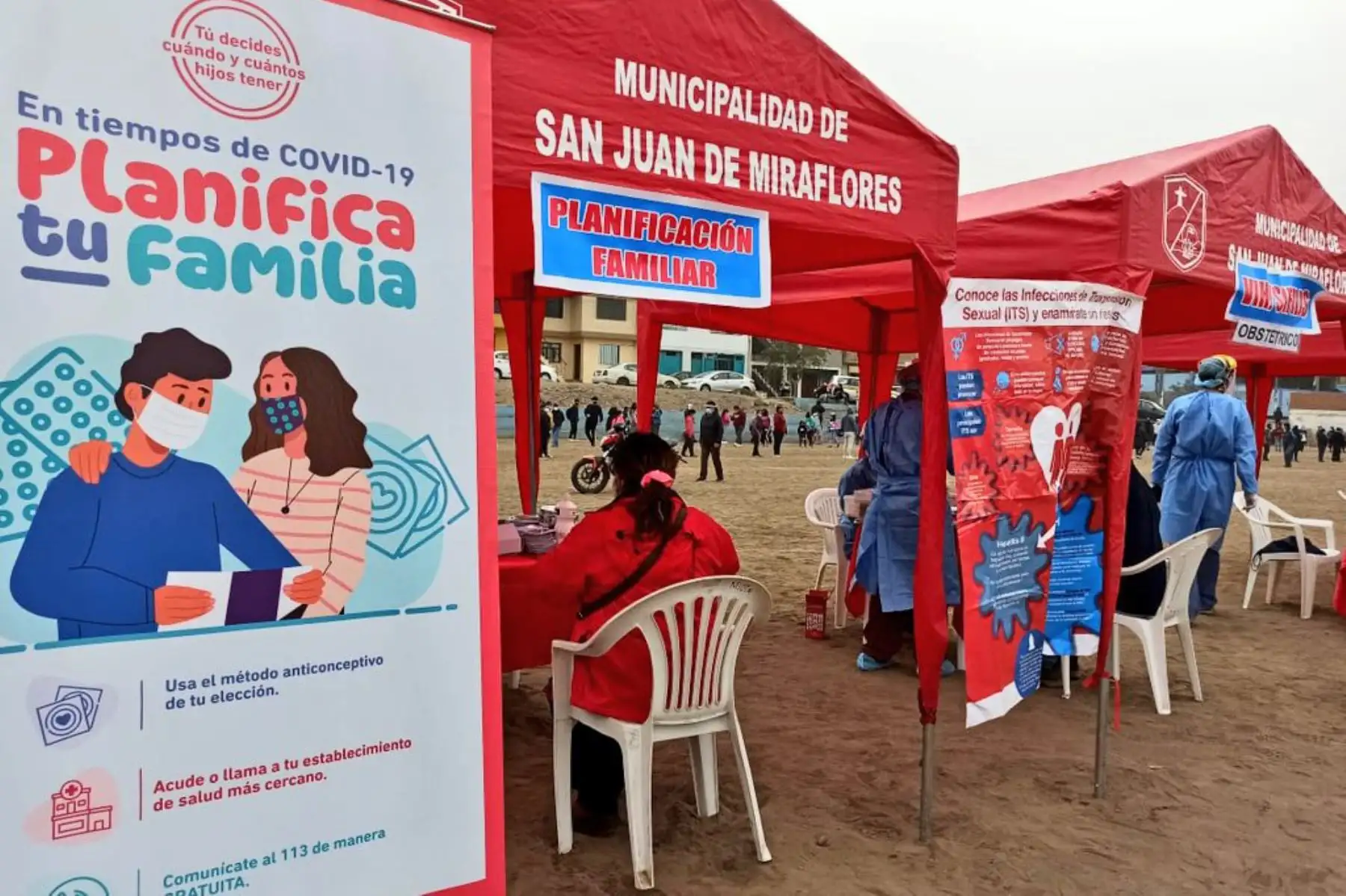 Brigadas del Ministerio de Salud brindan atención integral de salud a niños, adultos mayores y personas con comorbilidades, quienes  recibieron vacunación, descarte de anemia y tratamiento de diabetes, entre otros servicios en San Juan de Miraflores.
Foto: Minsa