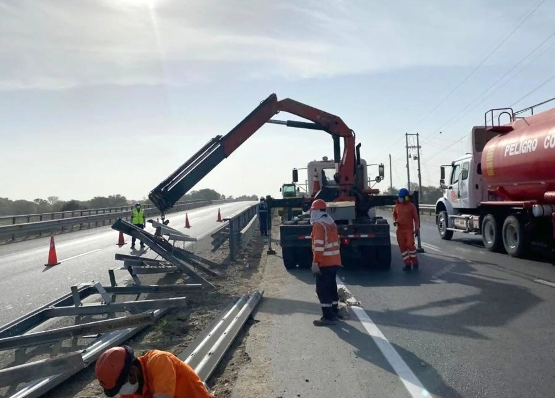 El diseño del nuevo puente Grau en Piura permitirá asegurar el tránsito vehicular en la zona aún en epoca de crecida del río Piura durante la temporada de lluvias.