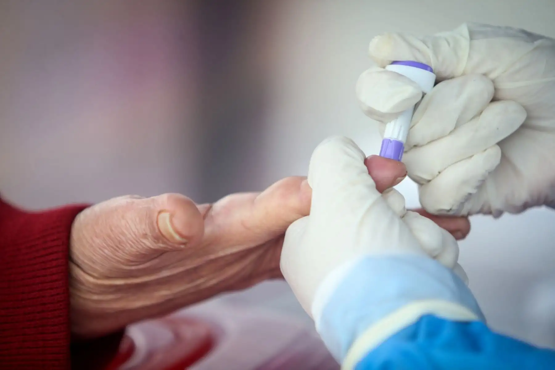 La Dirección de Redes Integradas de Salud (Diris) Lima Este, realizó una campaña de salud para los vecinos de La Victoria donde se realizaron descartes de covid-19, vacunación contra el neumococo, vacunación para niños, planificación familiar, psicología, entre otros. Foto: ANDINA/Jhonel Rodríguez Robles