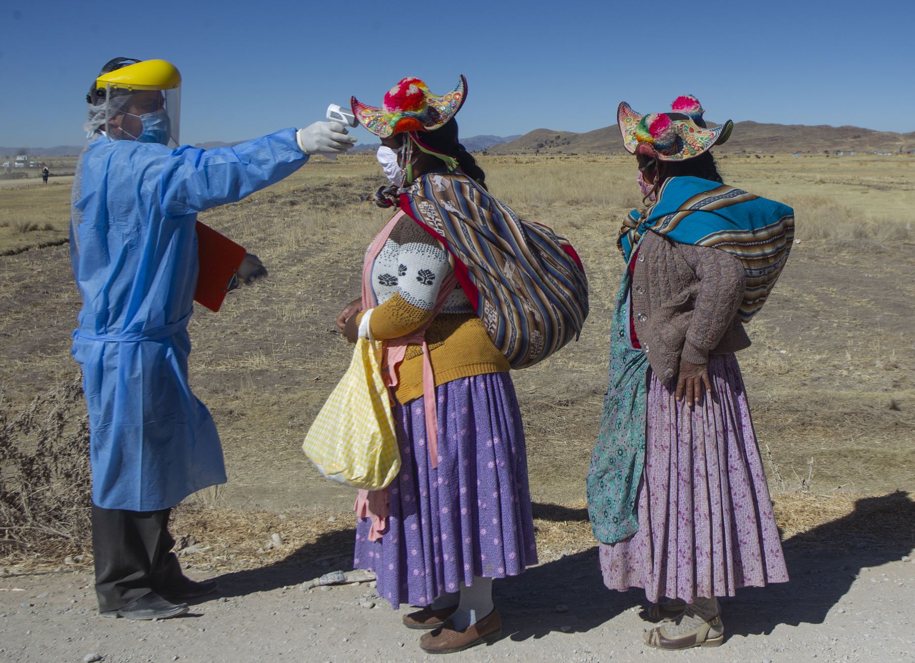 La crisis por la pandemia tiene efectos devastadores que se sienten "duramente" en Bolivia. Foto: AFP.