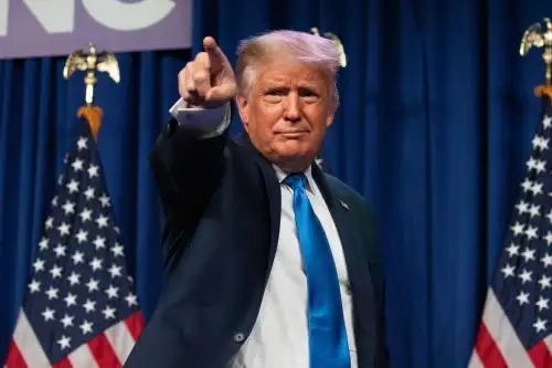 El presidente de los Estados Unidos, Donald Trump, habla durante el primer día de la Convención Nacional Republicana en Charlotte, Carolina del Norte. Foto: AFP
