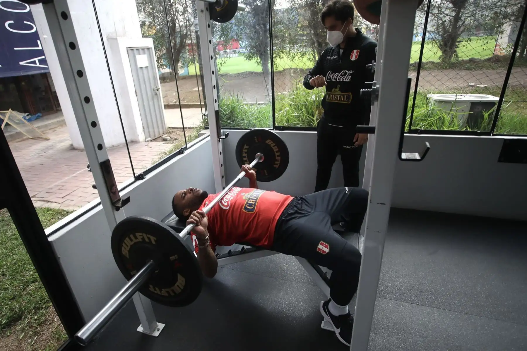 El seleccionado  Jefferson Farfán  sigue sus trabajos de preparación en la Videna FPF a cargo de los miembros del comando técnico de la selección peruana.  En tanto, Jefferson Farfán evalúa ofertas para continuar con su carrera.
Foto: FPF