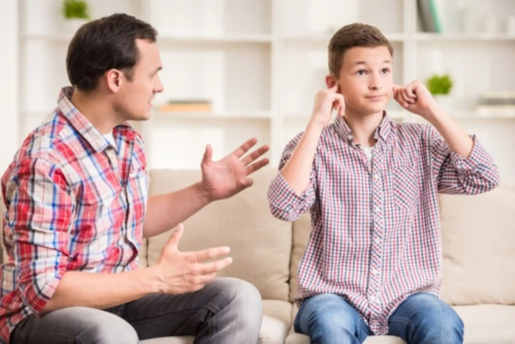 Si no respetan a sus propios padres, no es posible imaginar que respeten a la autoridad, señala experto en salud mental. Foto: Foto: Revista Latina