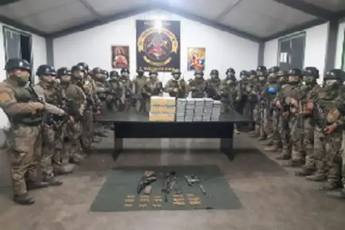 Durante el operativo, que se ejecutó el 23 de agosto, resultaron heridos dos presuntos narcoterroristas, uno de ellos identificado como Semon Díaz Condori (31).