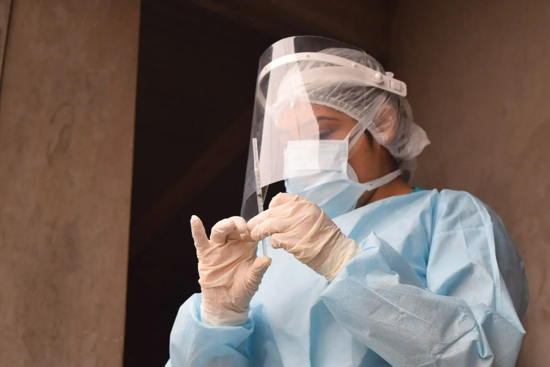 Minsa vacunó contra la influenza y neumococo a adultos mayores en Santa Anita.Foto:ANDINA/Minsa