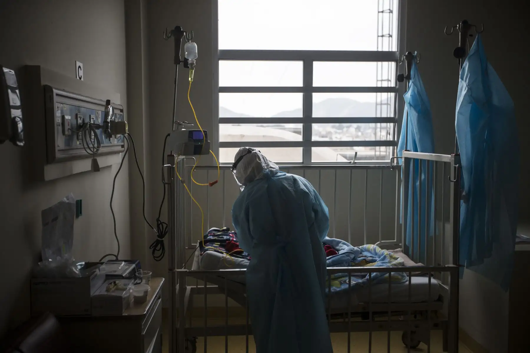 Los coronavirus son una gran familia de virus que causan enfermedades que van desde el resfriado común hasta enfermedades más graves como el síndrome respiratorio de Oriente Medio (MERS) o el síndrome respiratorio agudo severo (SRAS). Foto: ANDINA/Jhonel Rodríguez Robles