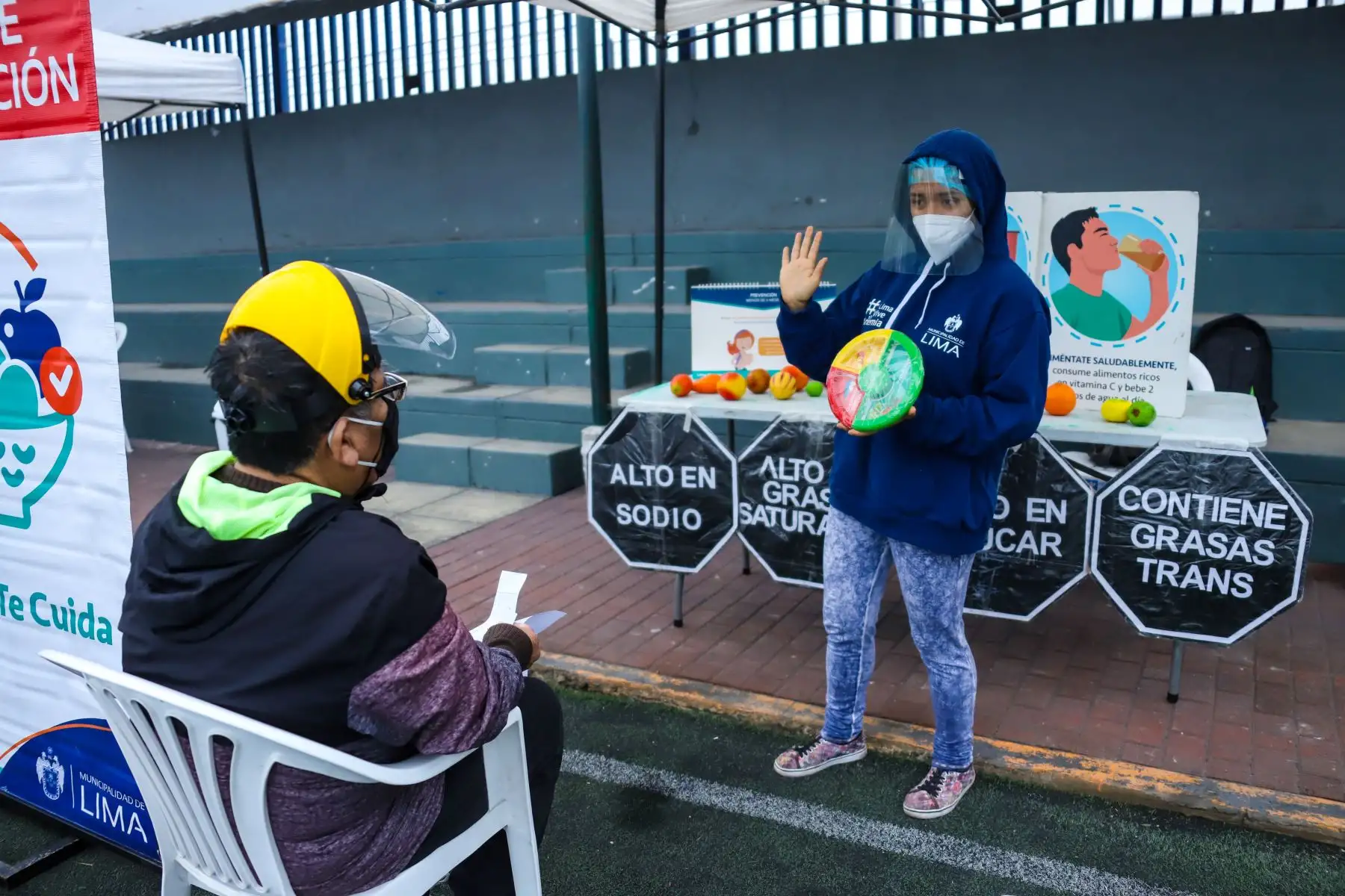 Municipalidad de Lima promueve campaña “ Lima te cuida “ que hasta el momento  ha beneficiado  a más de 6,500 vecinos de Comas, San Juan de Lurigancho, La Victoria, Cercado de Lima y el Rímac.
Foto: Municipalidad de Lima