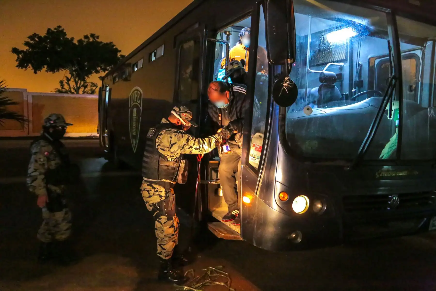 El Instituto Nacional Penitenciario (INPE), trasladó a catorce internos al Establecimiento Penitenciario “Virgen de la Merced” ubicado en el distrito de Chorrillos, el cual cuenta con una infraestructura adecuada para la aplicación de un Régimen Cerrado Ordinario. Foto: ANDINA/INPE