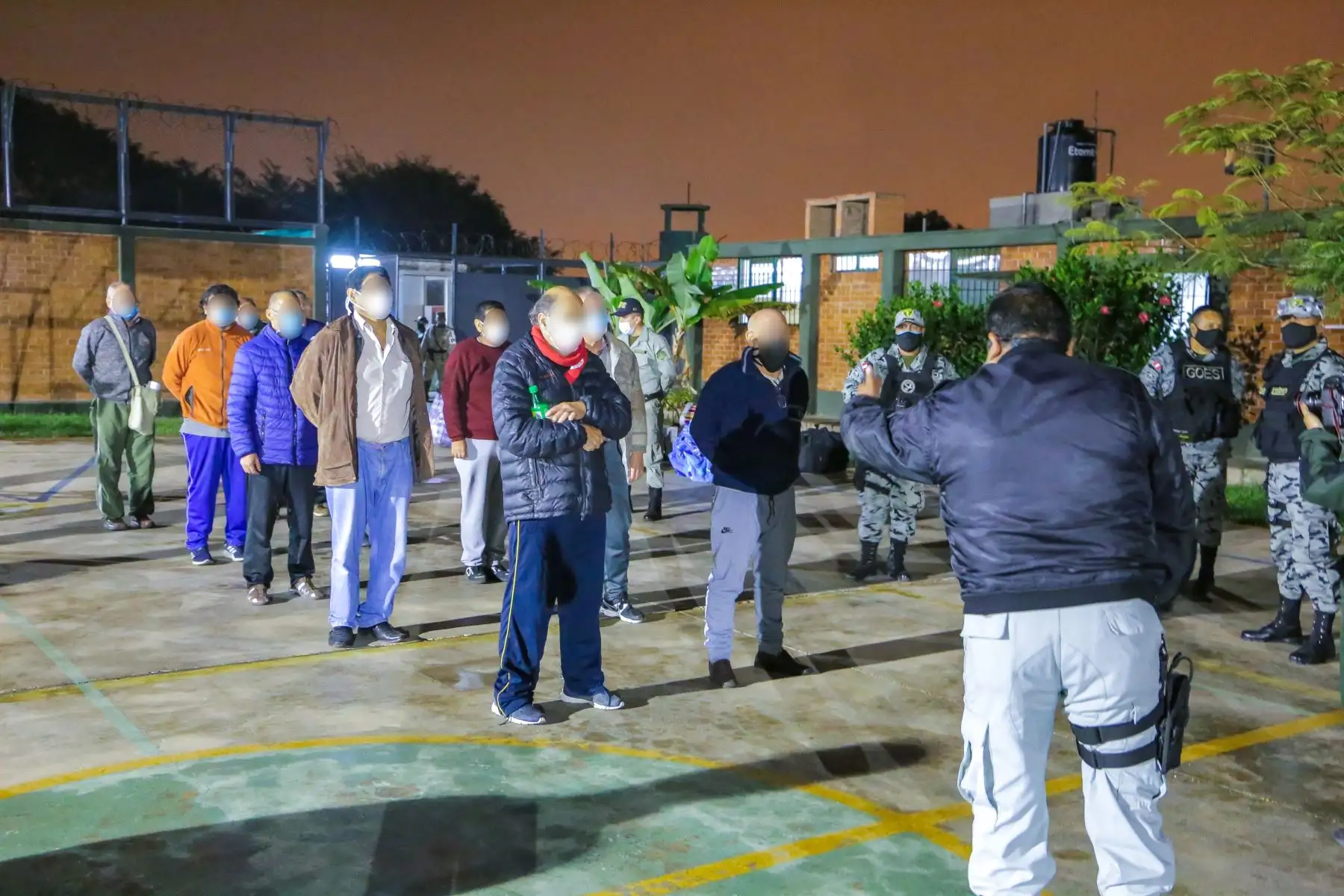 El Instituto Nacional Penitenciario (INPE), trasladó a catorce internos al Establecimiento Penitenciario “Virgen de la Merced” ubicado en el distrito de Chorrillos, el cual cuenta con una infraestructura adecuada para la aplicación de un Régimen Cerrado Ordinario. Foto: ANDINA/INPE