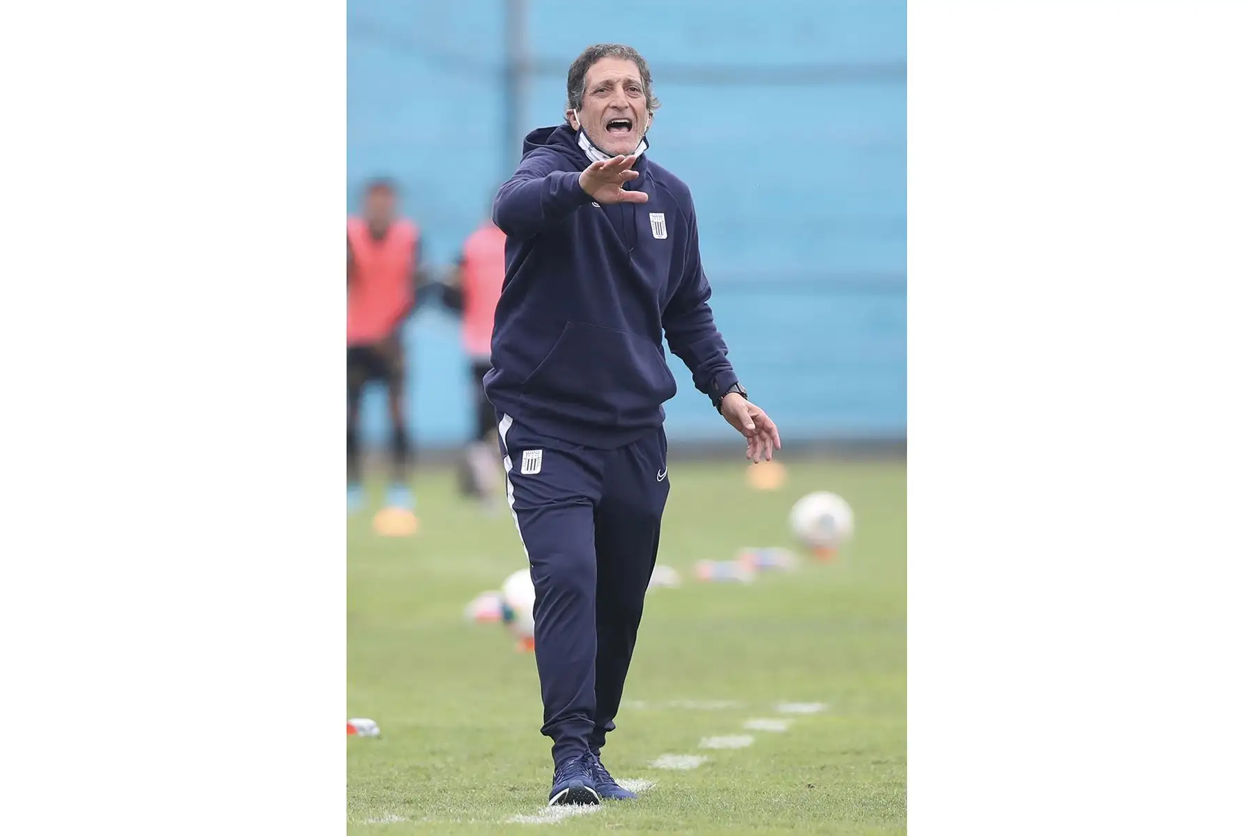 Alianza Lima y Cusco F.C. empataron 0-0  por la fecha 9 del Torneo Apertura de la Liga 1. El partido se disputó en el estadio Alberto Gallardo. Foto: FPF