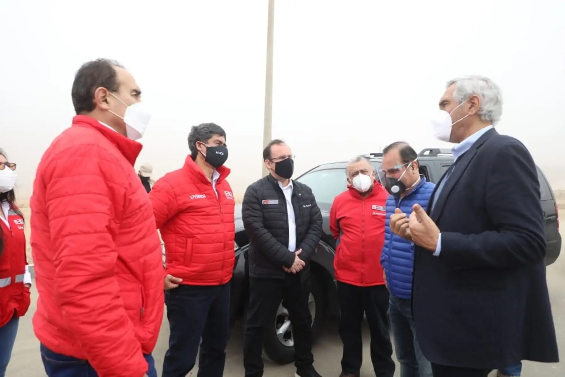 El ministro de la Producción, Jose Salardi, junto a los titulares del Ministerio de Vivienda, Ministerio de transportes y el presidente de Perú Cámaras realizan una visita técnica al parque industrial "Ciudad Industrial Huachipa Este" que impulsará el desarrollo diversificado nacional. Foto: Ministerio de la Producción